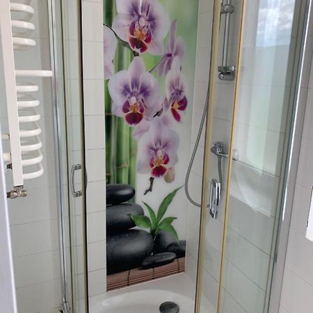 Lotos Hotell Rawicz Exteriör bild